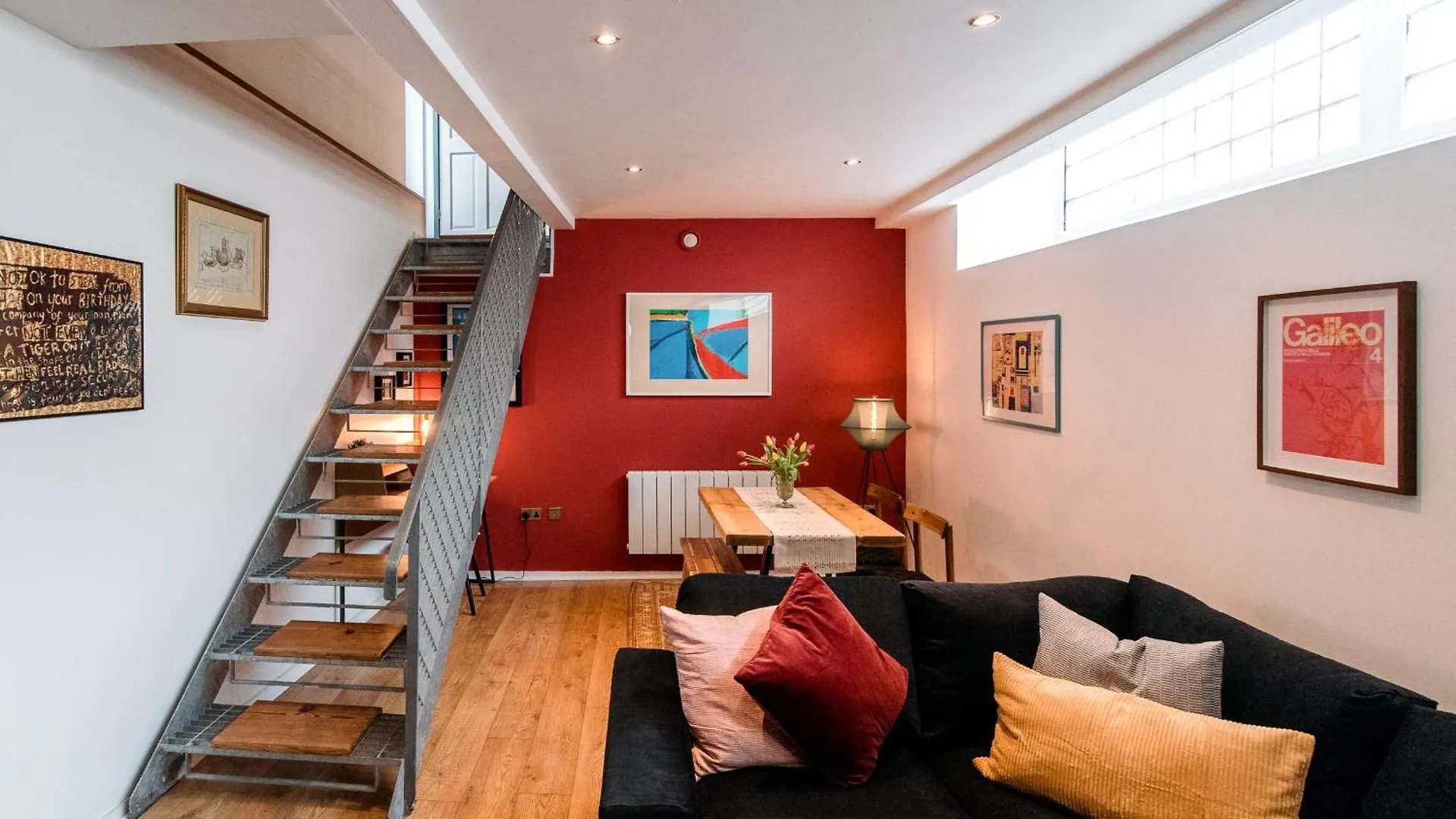 아파트 Unique, Stylish And Secluded Home, With Parking In The Heart Of Historic 요크 영국