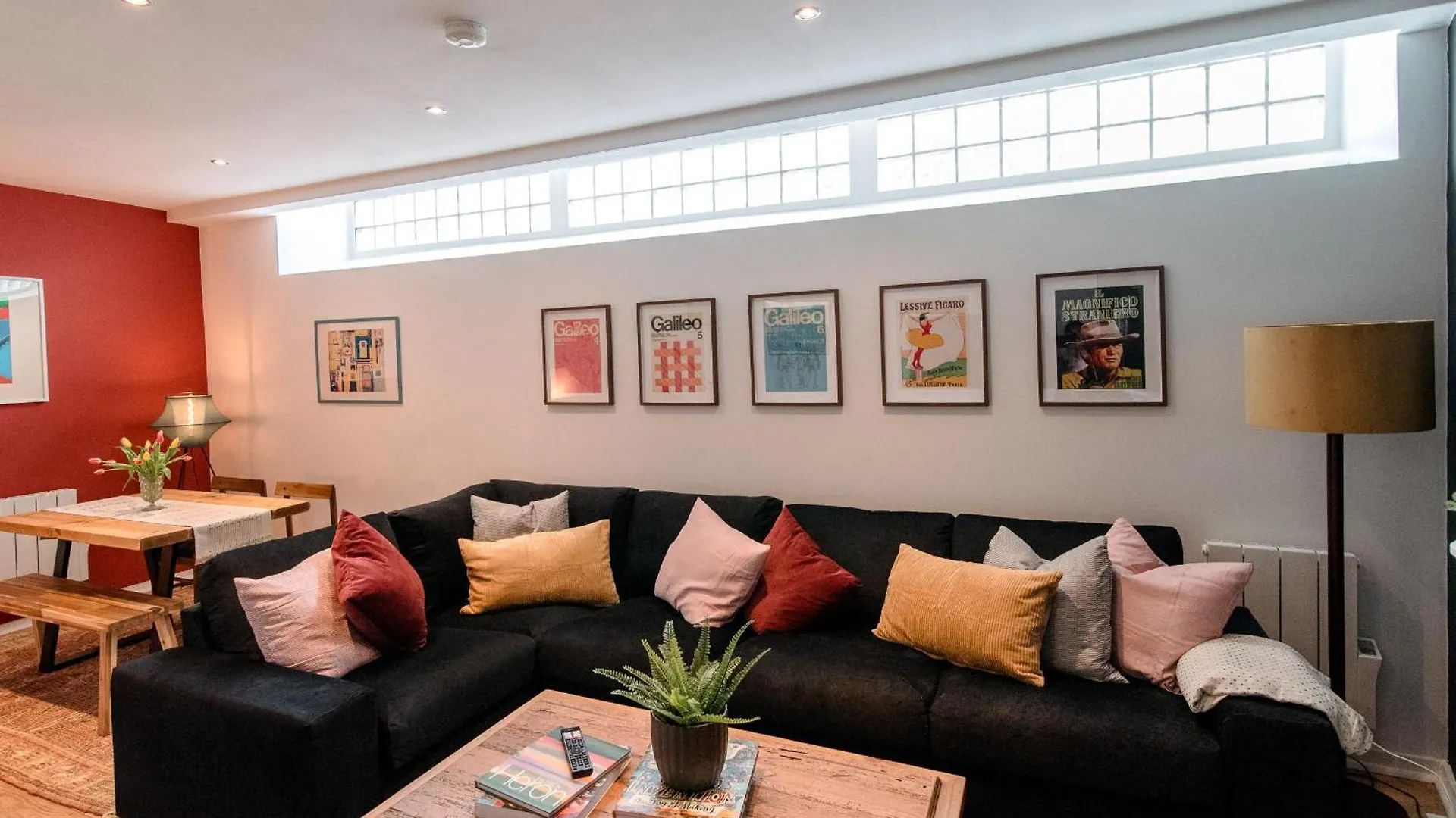 Unique, Stylish And Secluded Home, With Parking In The Heart Of Historic 요크 0*,